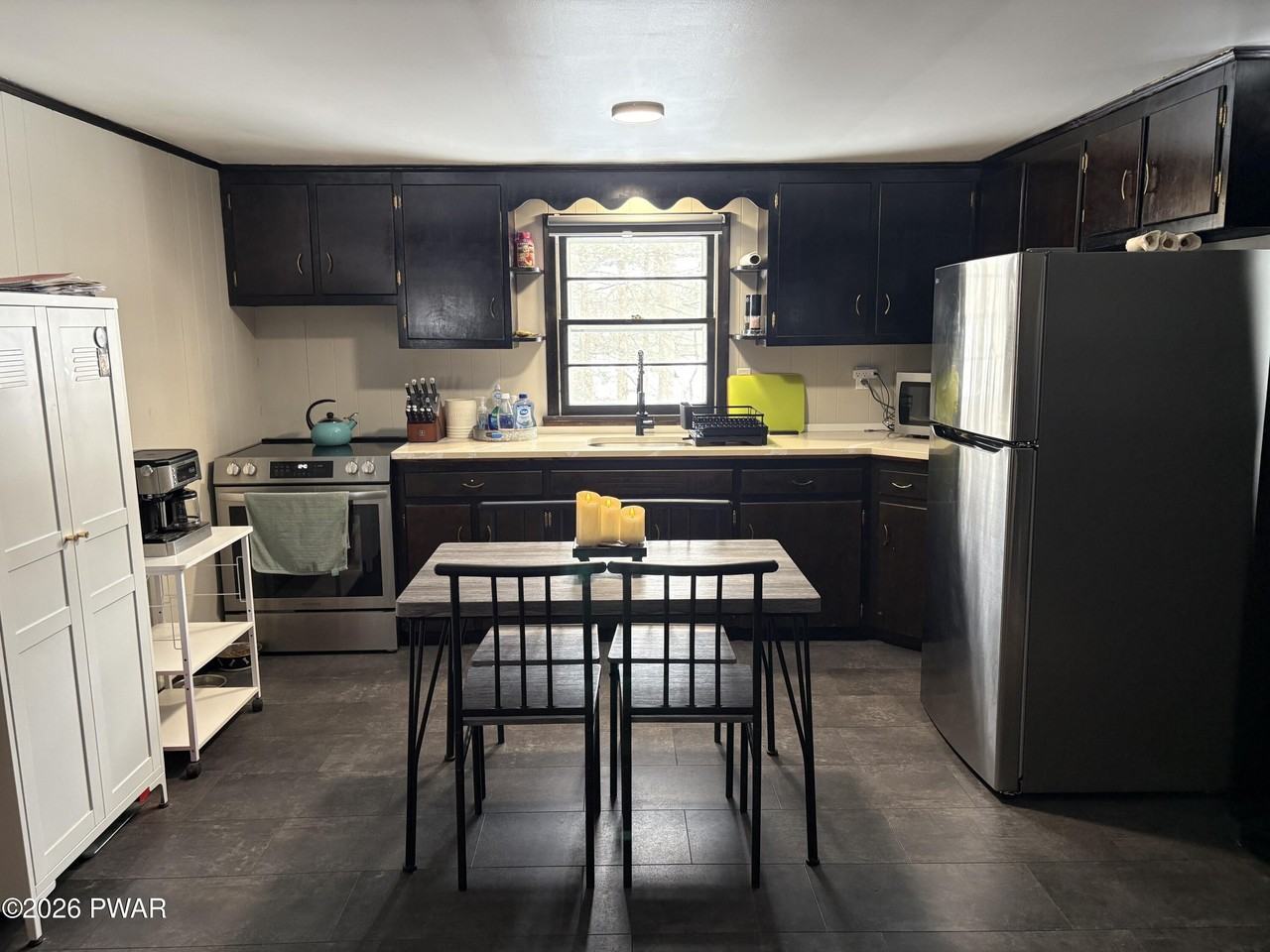 256 Wynding Way - Photo 5 of 18