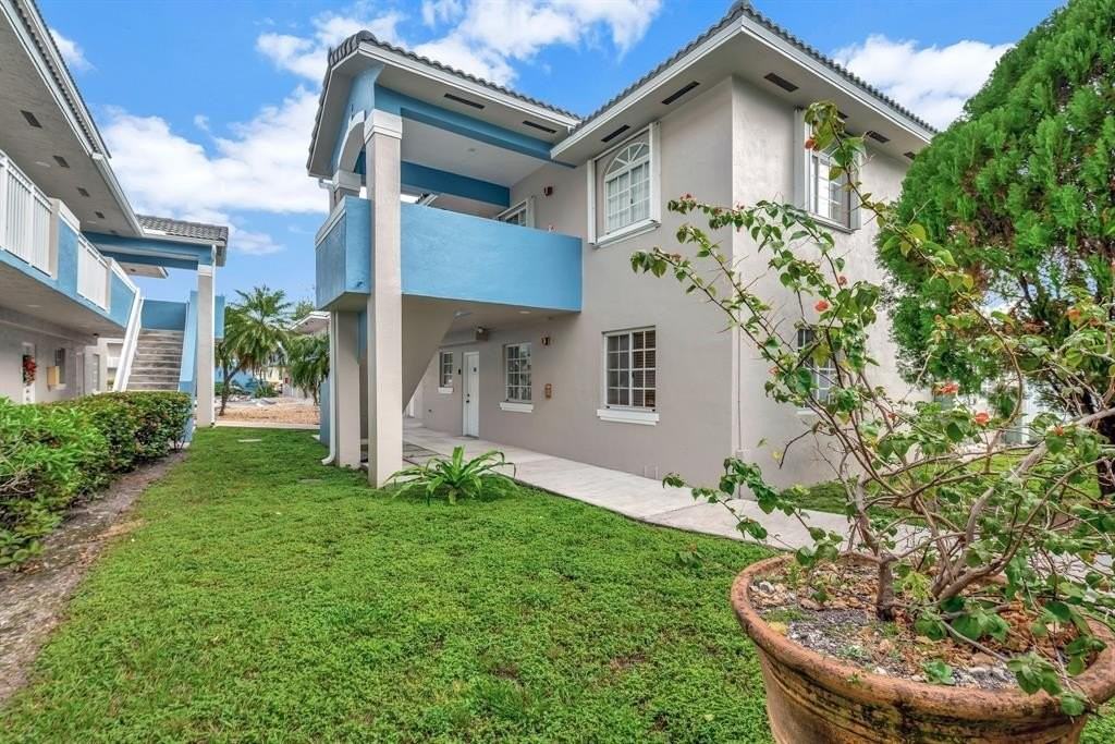 8330 Nw 103rd St #101B - Photo 4 of 28