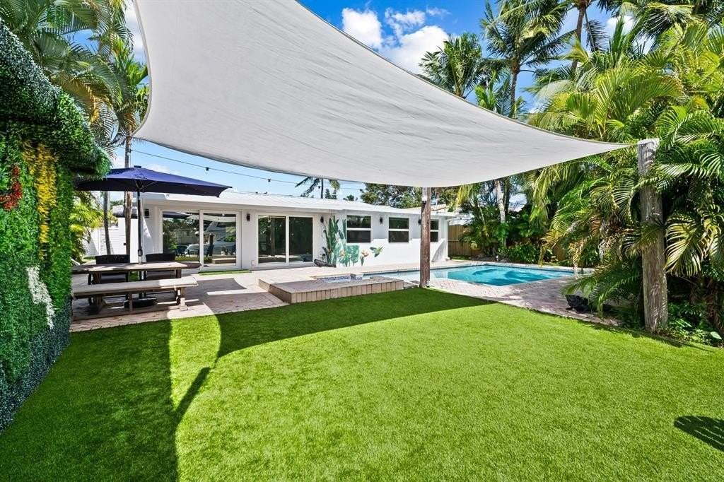 1108 Mango Isle - Photo 6 of 46