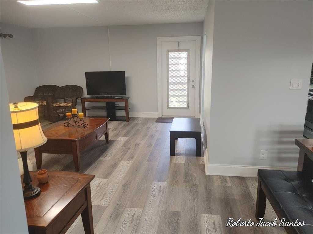 524 Osprey Dr #10B - Photo 7 of 24