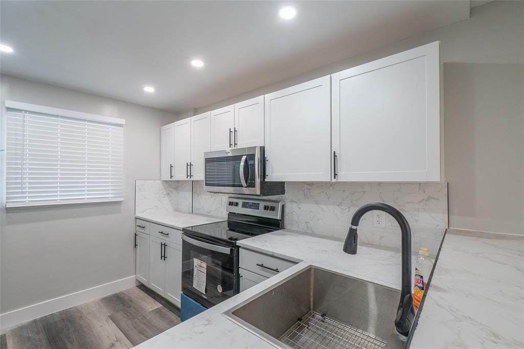 119 Royal Park Dr #4H - Photo 3 of 31