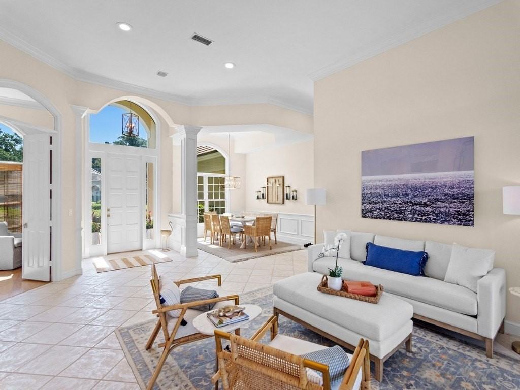 125 Riverway Dr - Photo 4 of 36