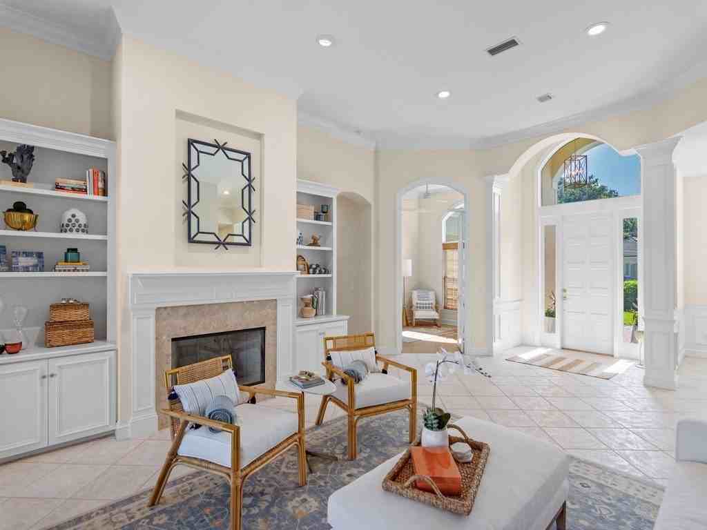 125 Riverway Dr - Photo 7 of 36