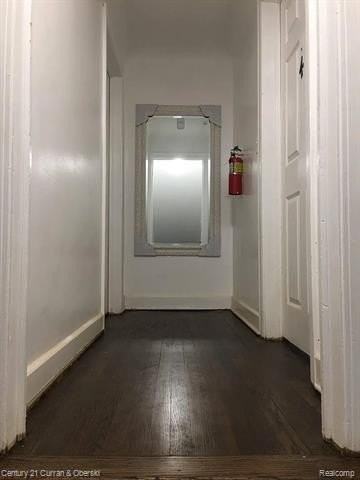 767 Riverbank St - Photo 5 of 16