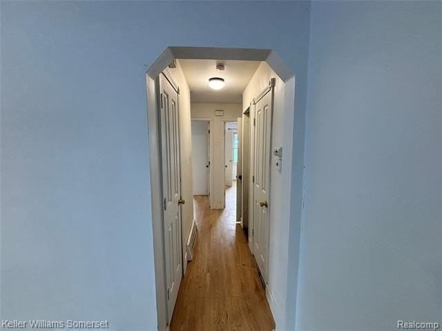 18623 Pembroke Ave - Photo 5 of 9