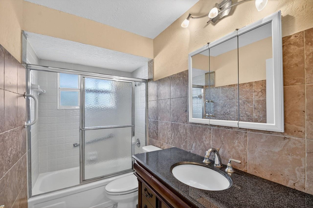 374 Bennington Ln #374 - Photo 6 of 15