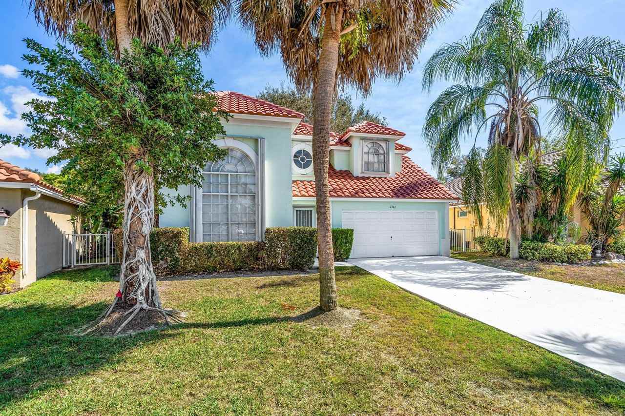 2746 Linkside Dr - Photo 2 of 44