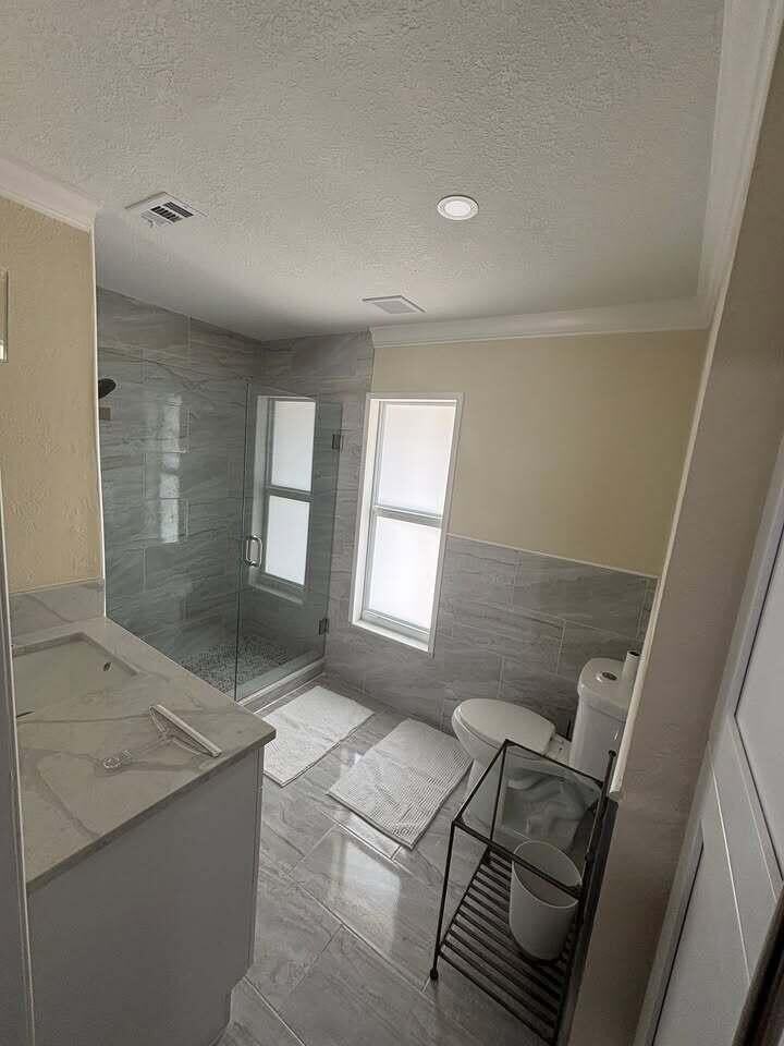 1257 Se Airoso Blvd #C - Photo 3 of 14