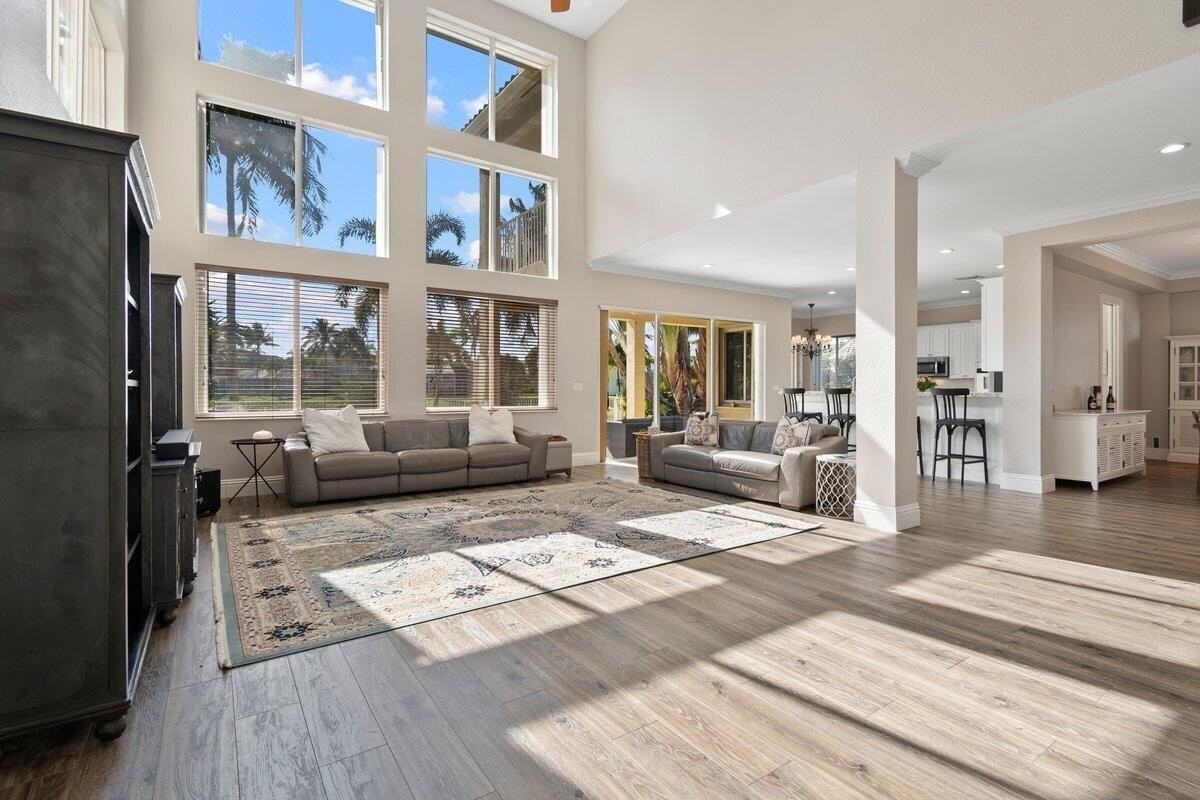 11520 Paradise Cove Ln - Photo 5 of 50