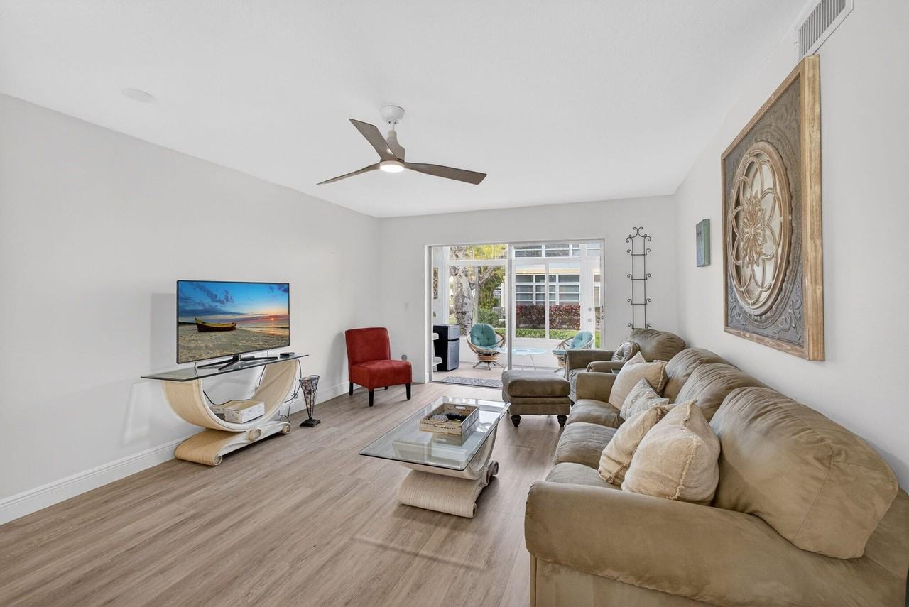 2950 SE Ocean Blvd Boulevard - Photo 6 of 31