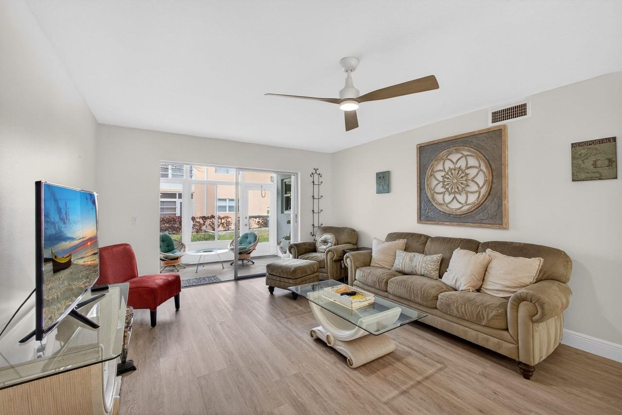 2950 SE Ocean Blvd Boulevard - Photo 7 of 31