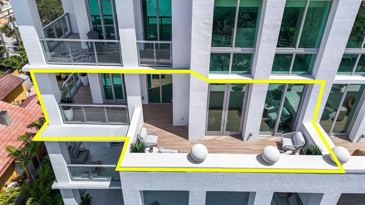 475 E Royal Palm Rd #506 - Photo 2 of 50