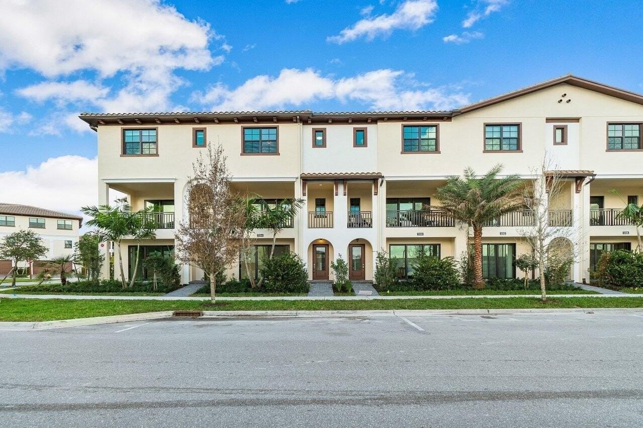 5320 Sagan Ln - Photo 2 of 45