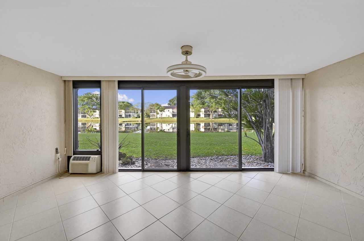 21863 Arriba Real #G - Photo 6 of 32