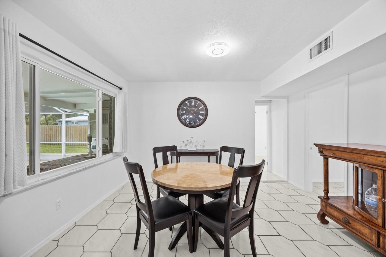 1742 W Terrace Dr - Photo 6 of 27