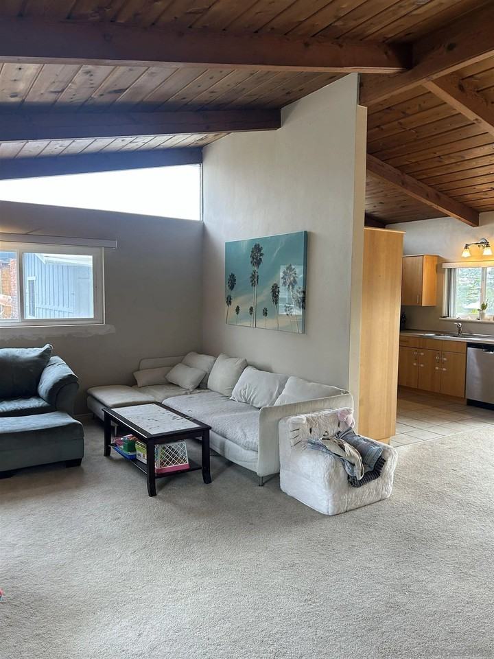 240 S Helix Ave - Photo 6 of 15