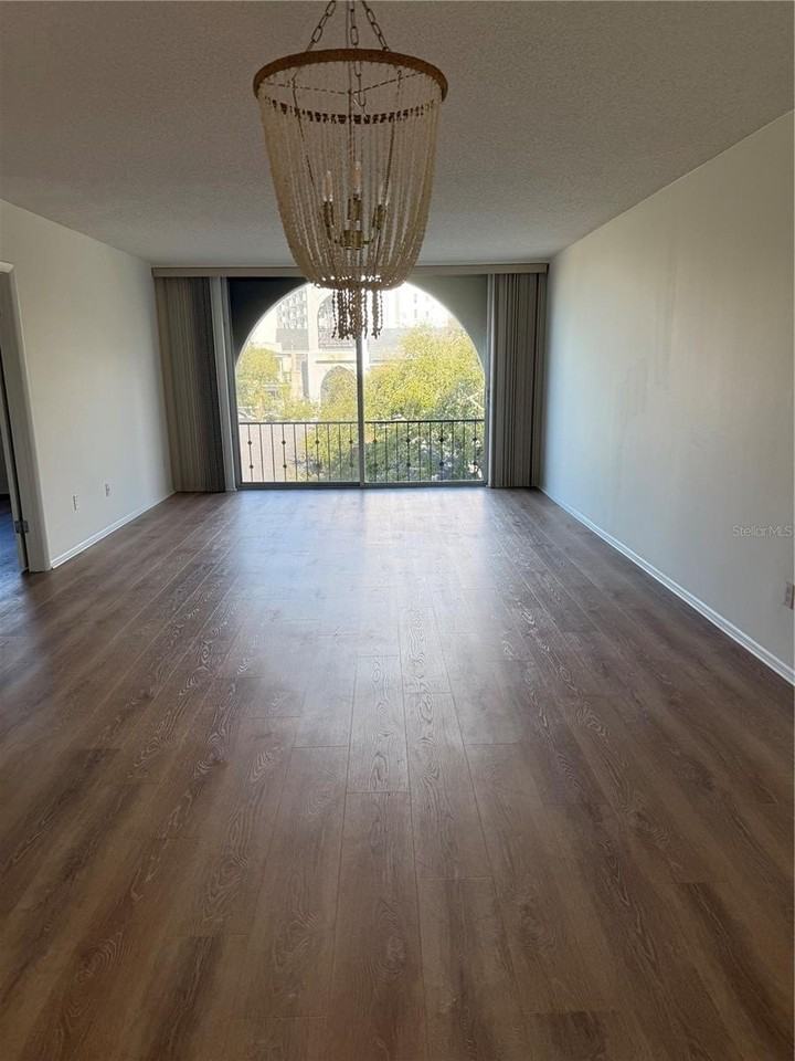 301 S Gulfstream Ave #303 - Photo 2 of 4