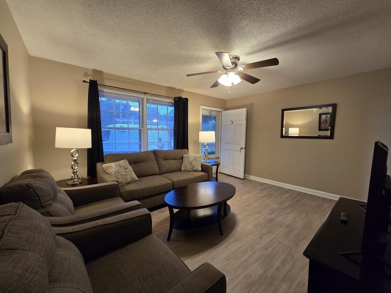 1565 Jefferson Rd - Photo 4 of 31