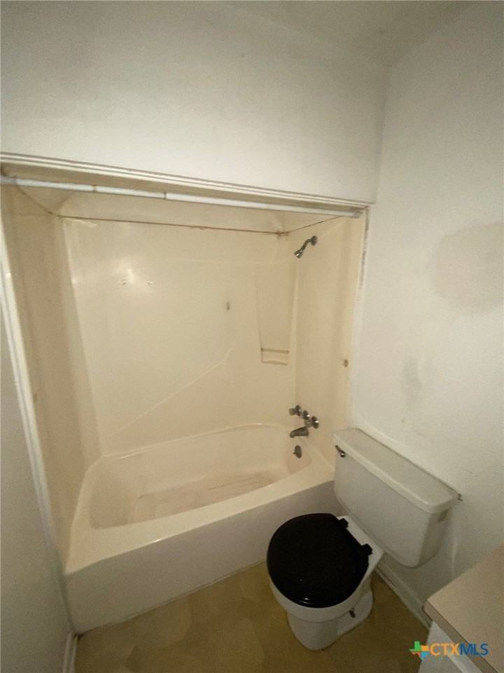 1206 Urbantke Ct Apt F #F - Photo 4 of 4