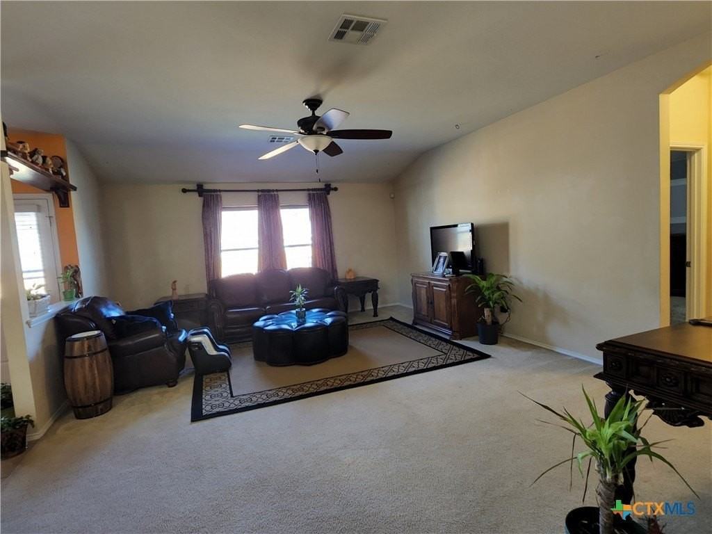 2602 Red Fern Dr - Photo 4 of 9