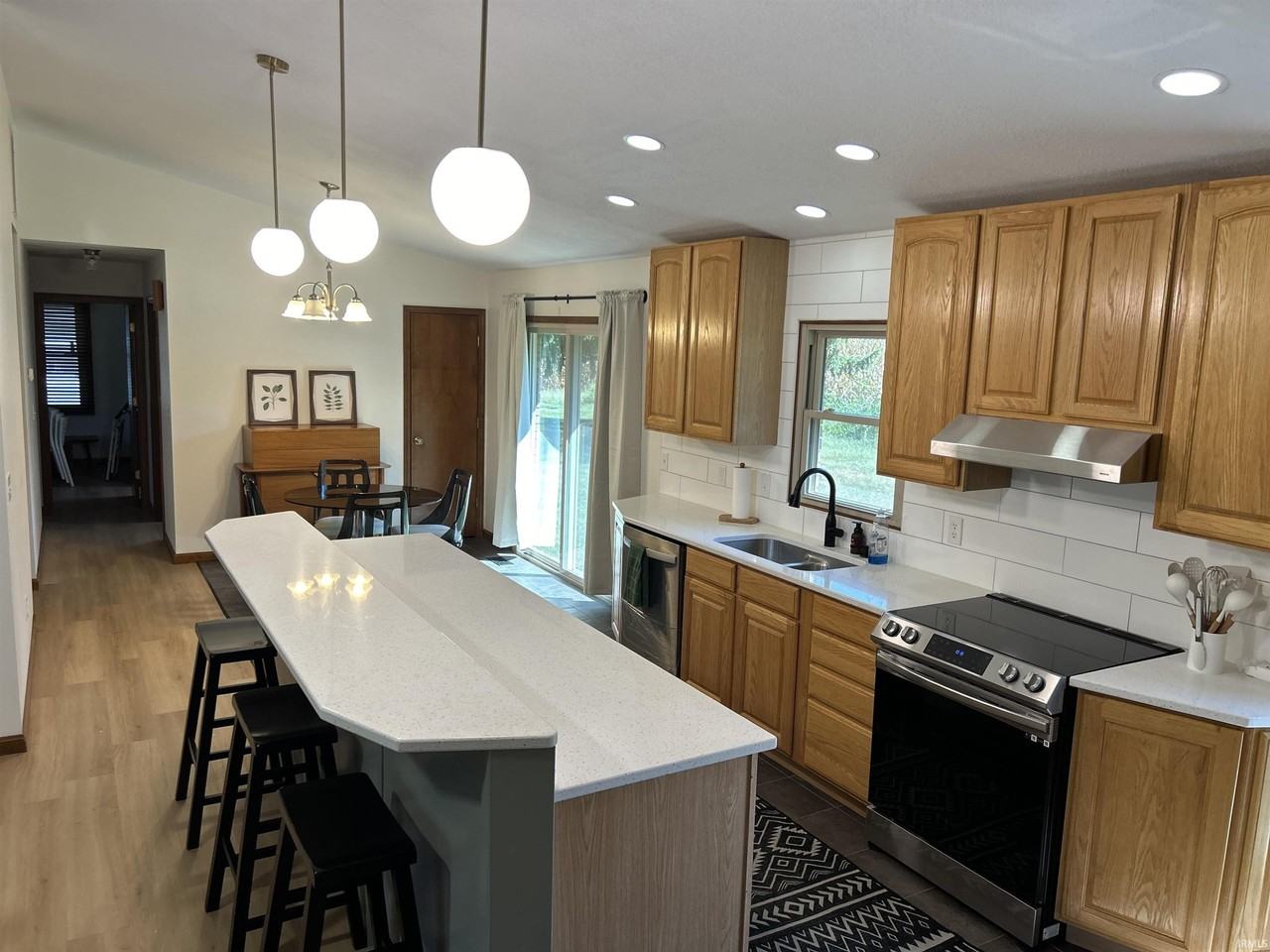 6166 River Bluff Dr - Photo 2 of 19