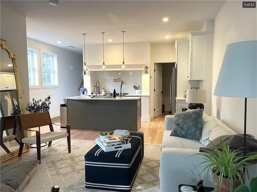 137 Almy St - Photo 5 of 25