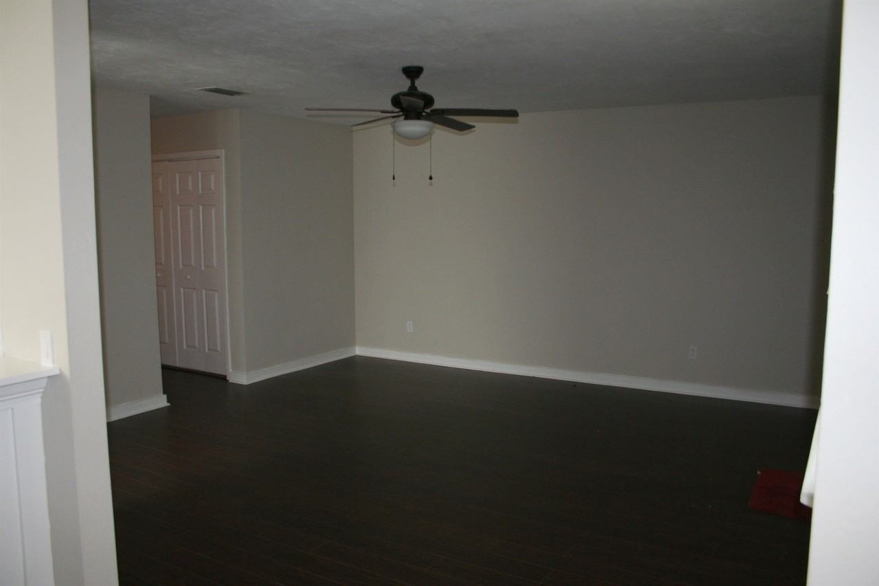 2308 Sylvan Ct Apt C #C - Photo 4 of 15