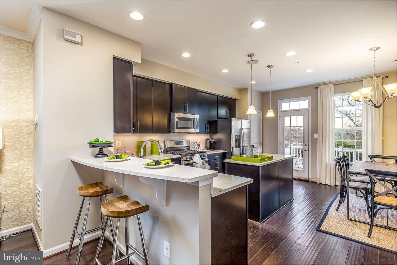 3437 10th Pl Se - Photo 4 of 31