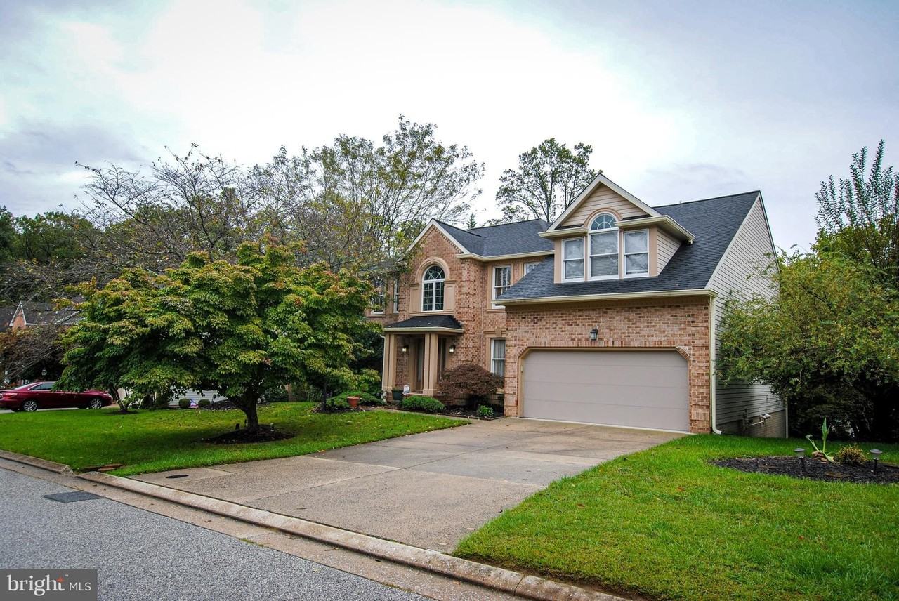 9321 Ravenridge Rd - Photo 2 of 50