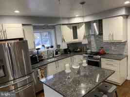 featured image of 13807 Eastland St