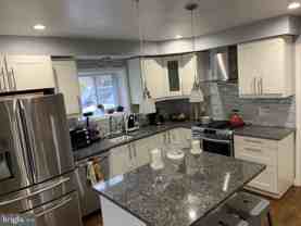 13807 Eastland St - Photo 1 of 1