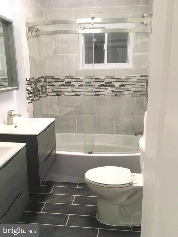 13807 Eastland St - Photo 5 of 17