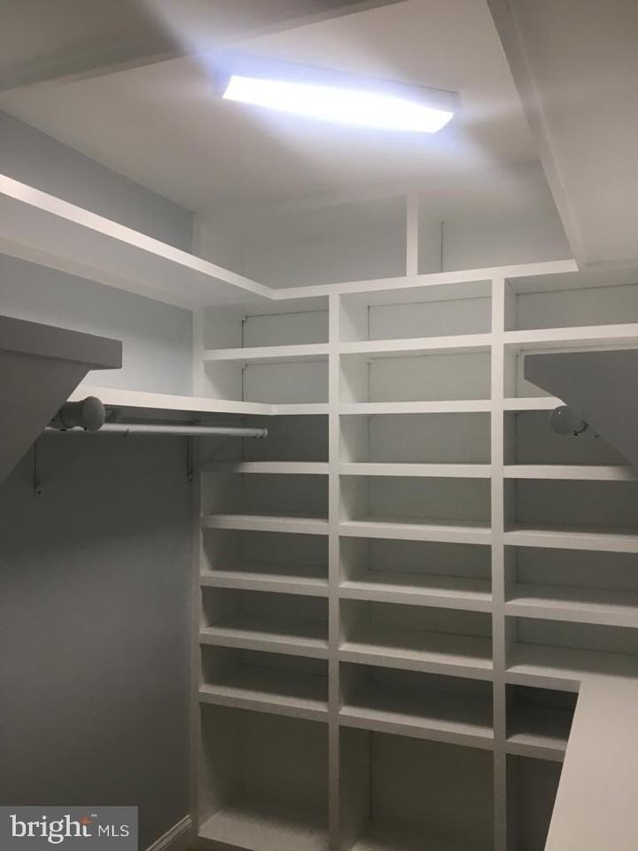 13807 Eastland St - Photo 7 of 17