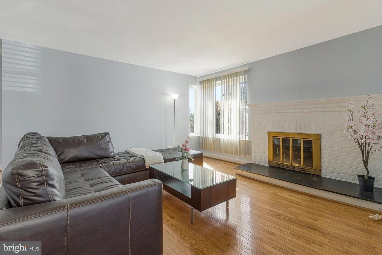 224 University Blvd E - Photo 2 of 18