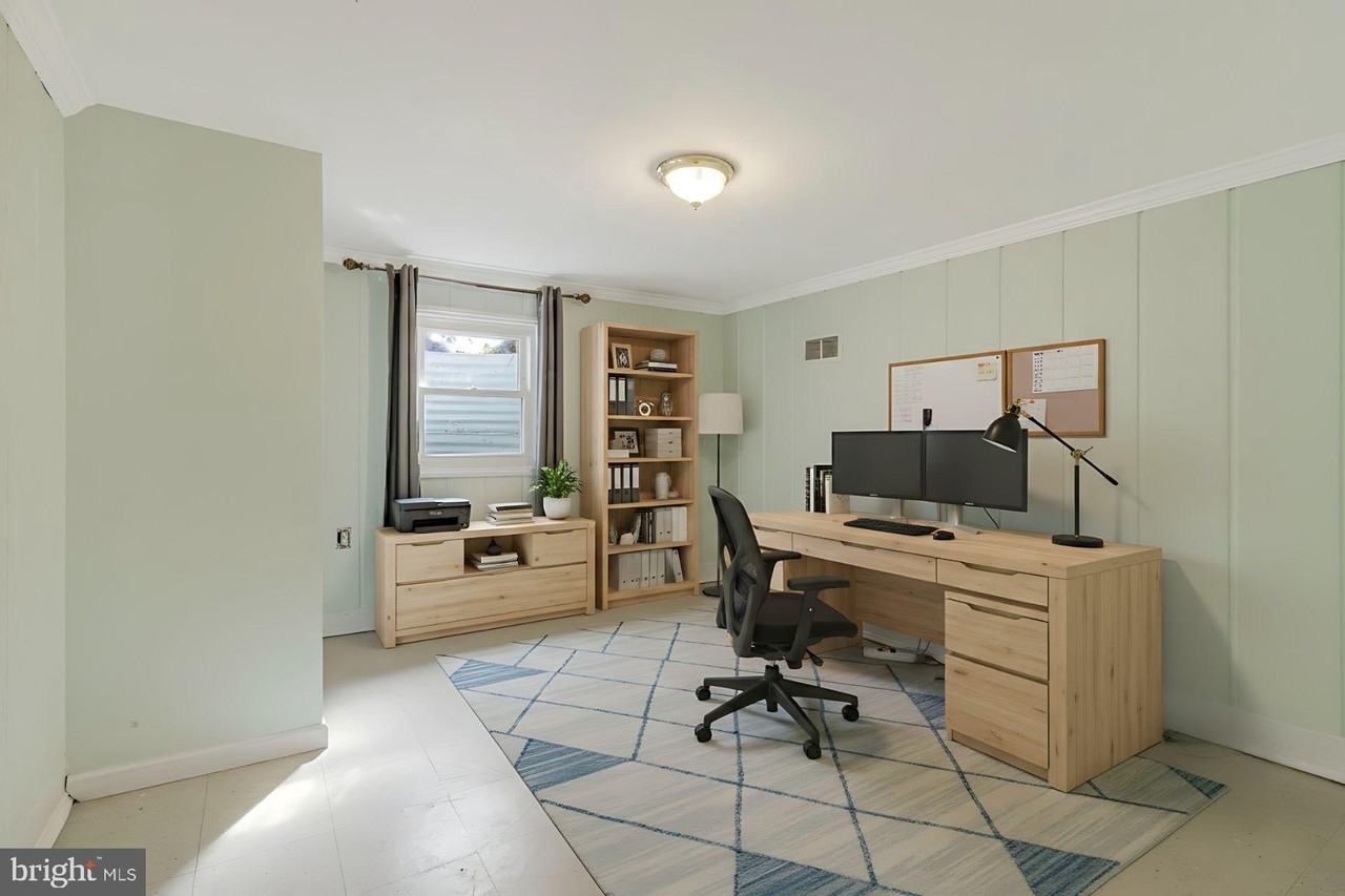 224 University Blvd E - Photo 7 of 18