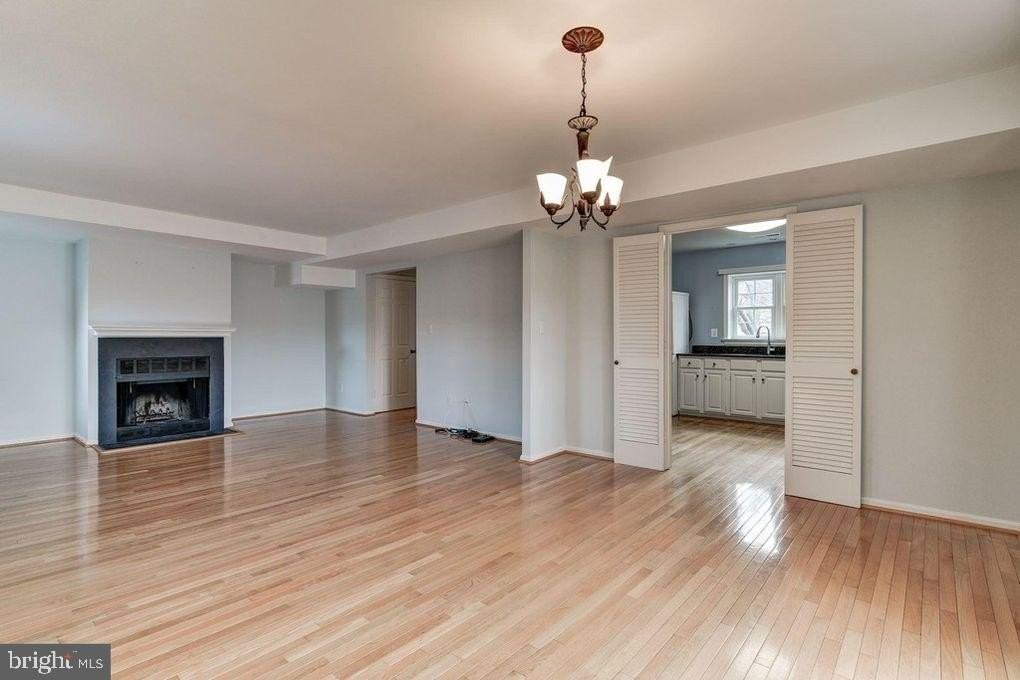 4912 Bradley Blvd - Photo 4 of 18