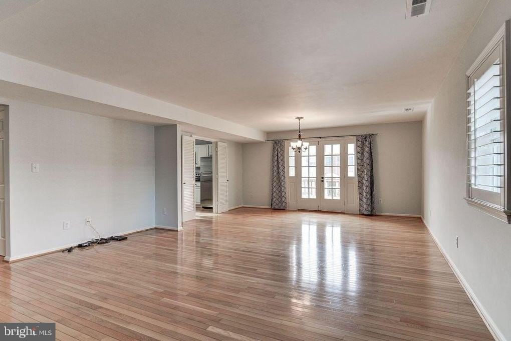 4912 Bradley Blvd - Photo 5 of 18