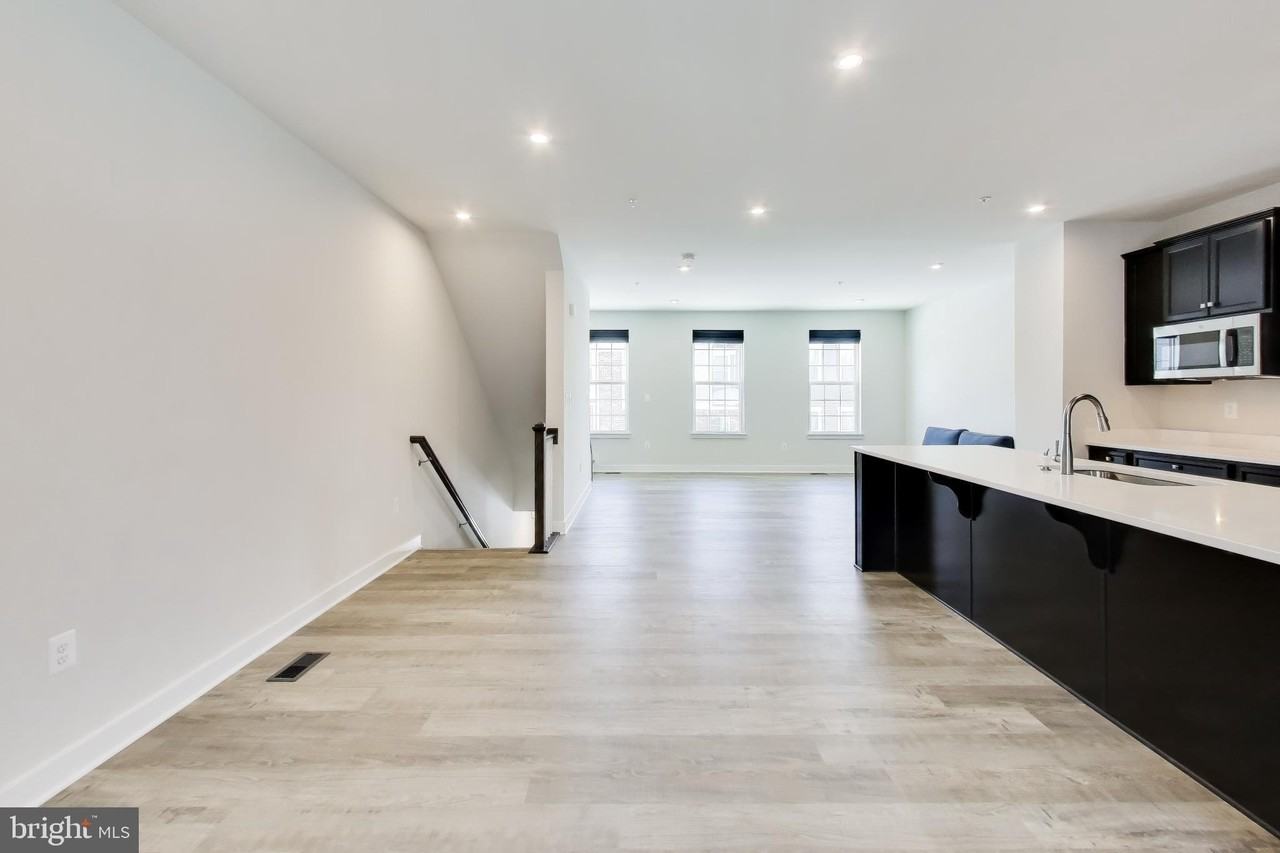 11330 Meridian Hill Way - Photo 5 of 39