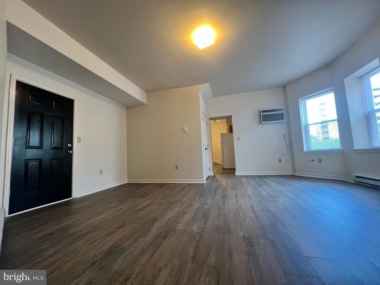 255 S Potomac St Apt 2 #2 - Photo 3 of 18