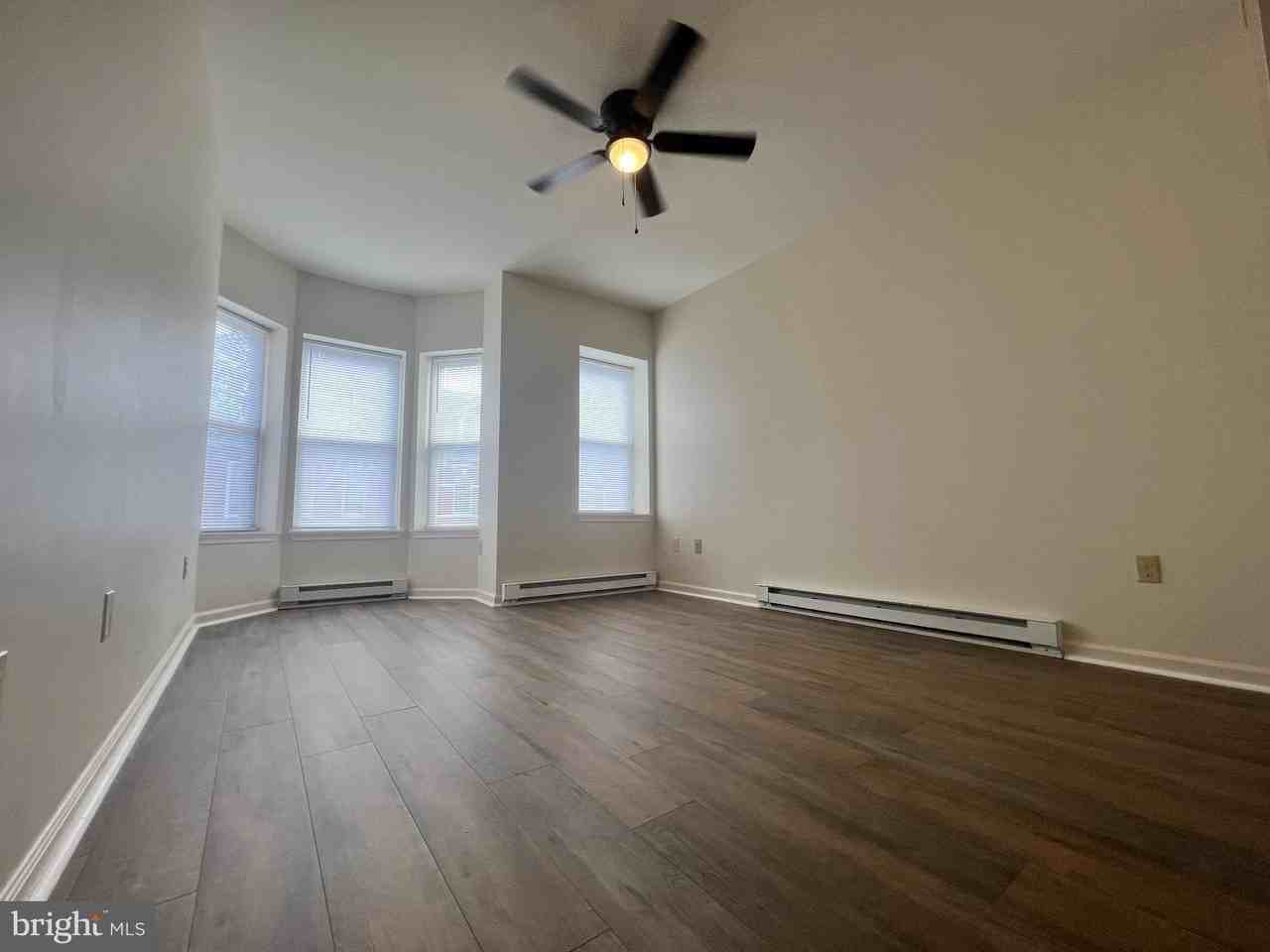 255 S Potomac St Apt 2 #2 - Photo 5 of 18