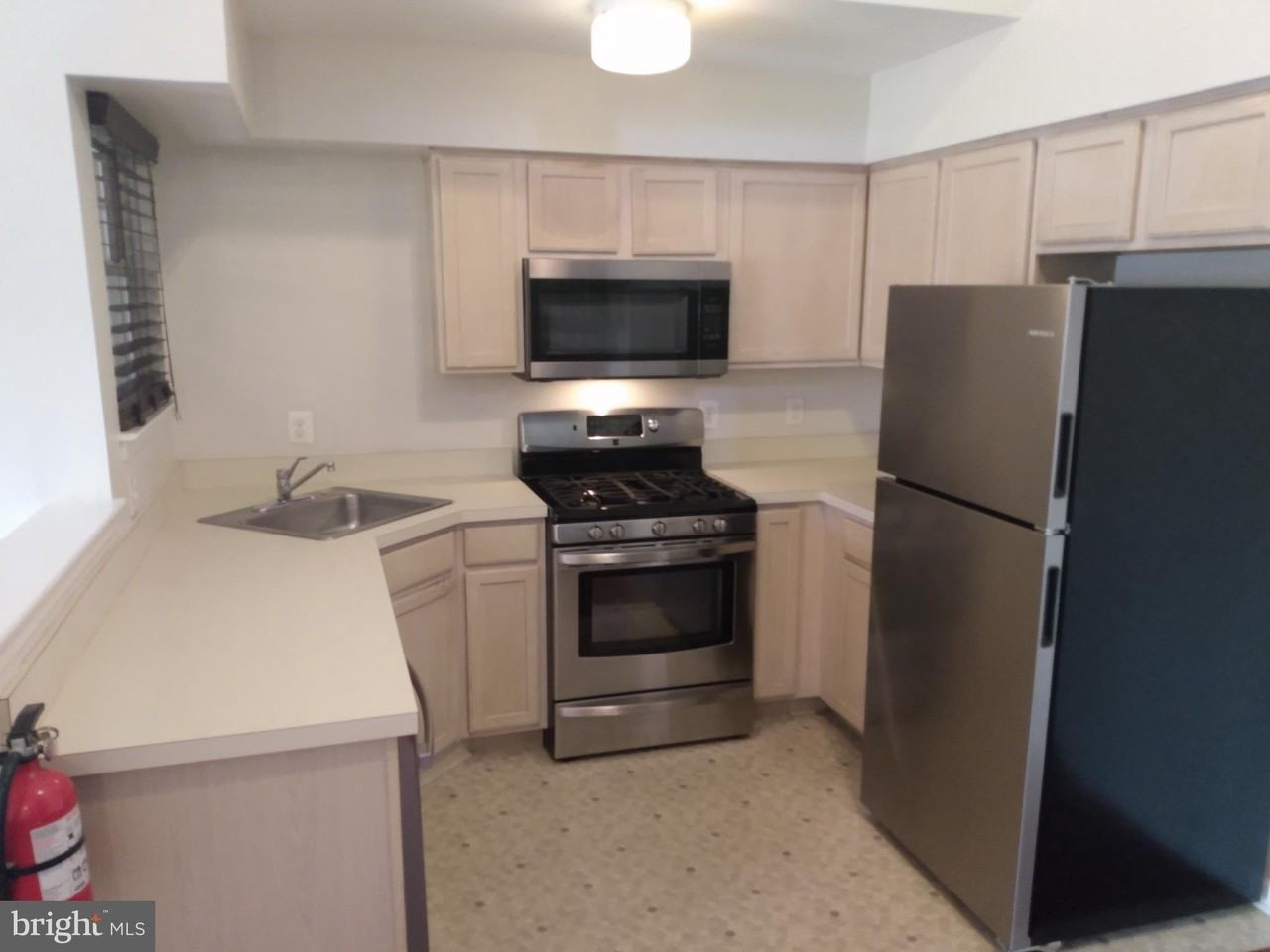 1336 Tristram Cir - Photo 2 of 16