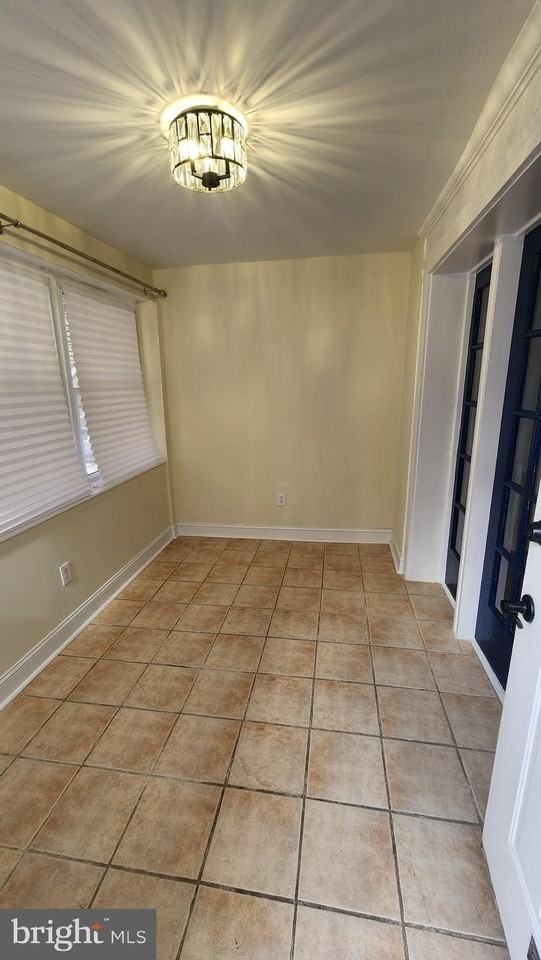 211 Wright Ave - Photo 3 of 18