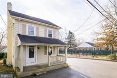 225 Brook St - Photo 1 of 1