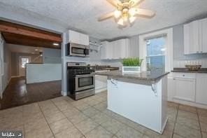 714 Buck Ln - Photo 2 of 22