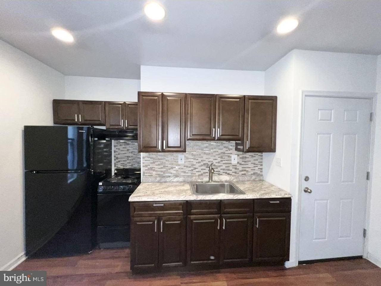 2106 E Chelten Ave Apt 3 #3 - Photo 3 of 12