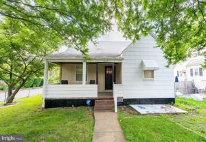 1037 16th St S - Photo 1 of 1