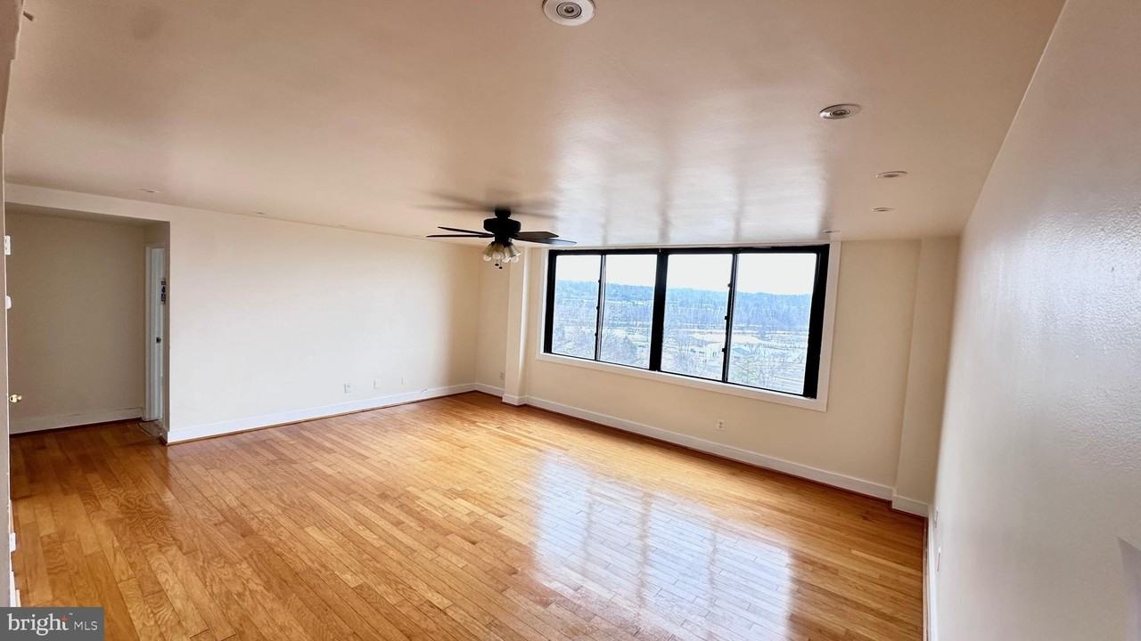 4600 Duke St #1032 - Photo 5 of 36