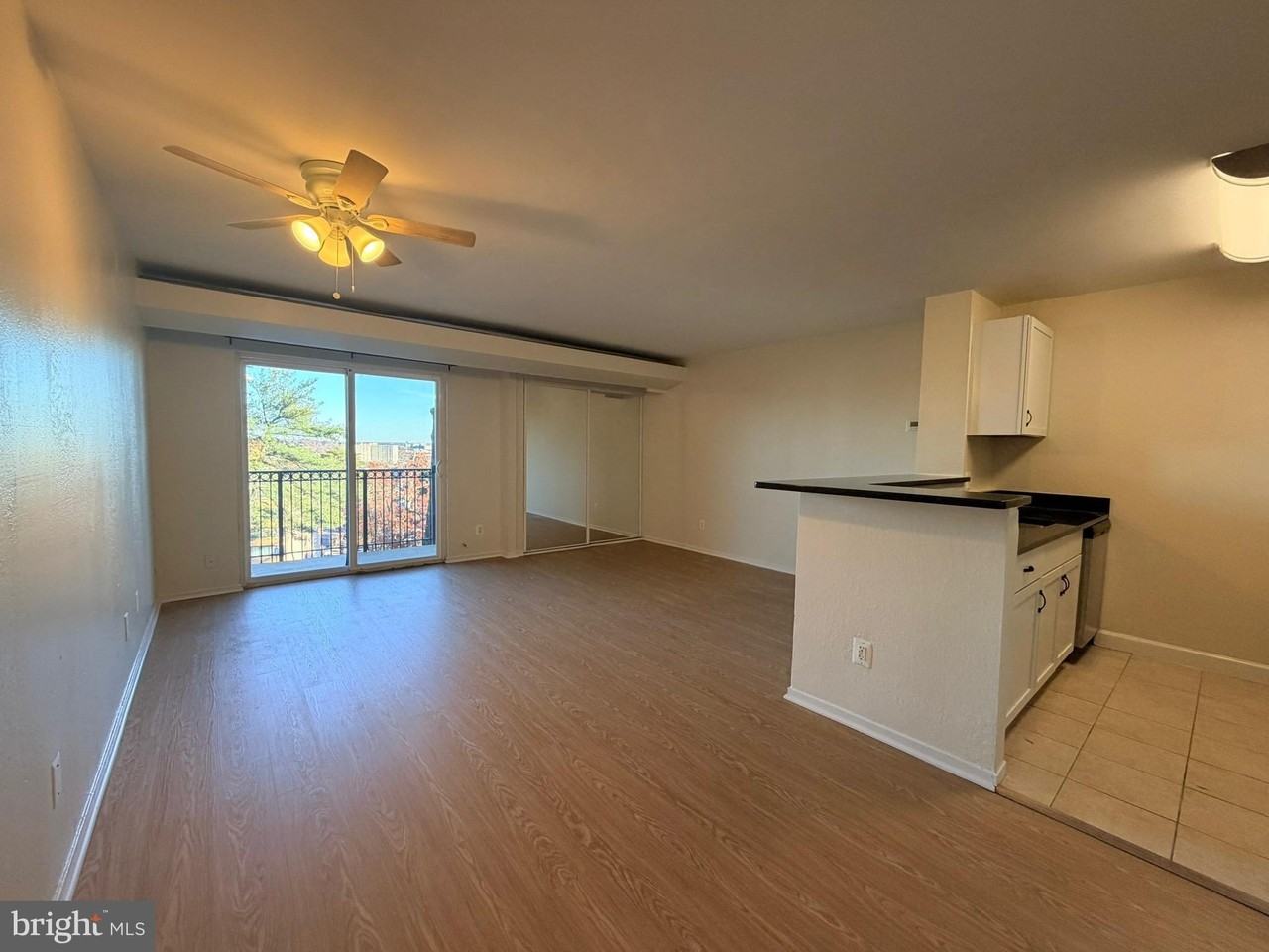 75 S Reynolds St Apt 418 #418 - Photo 3 of 22