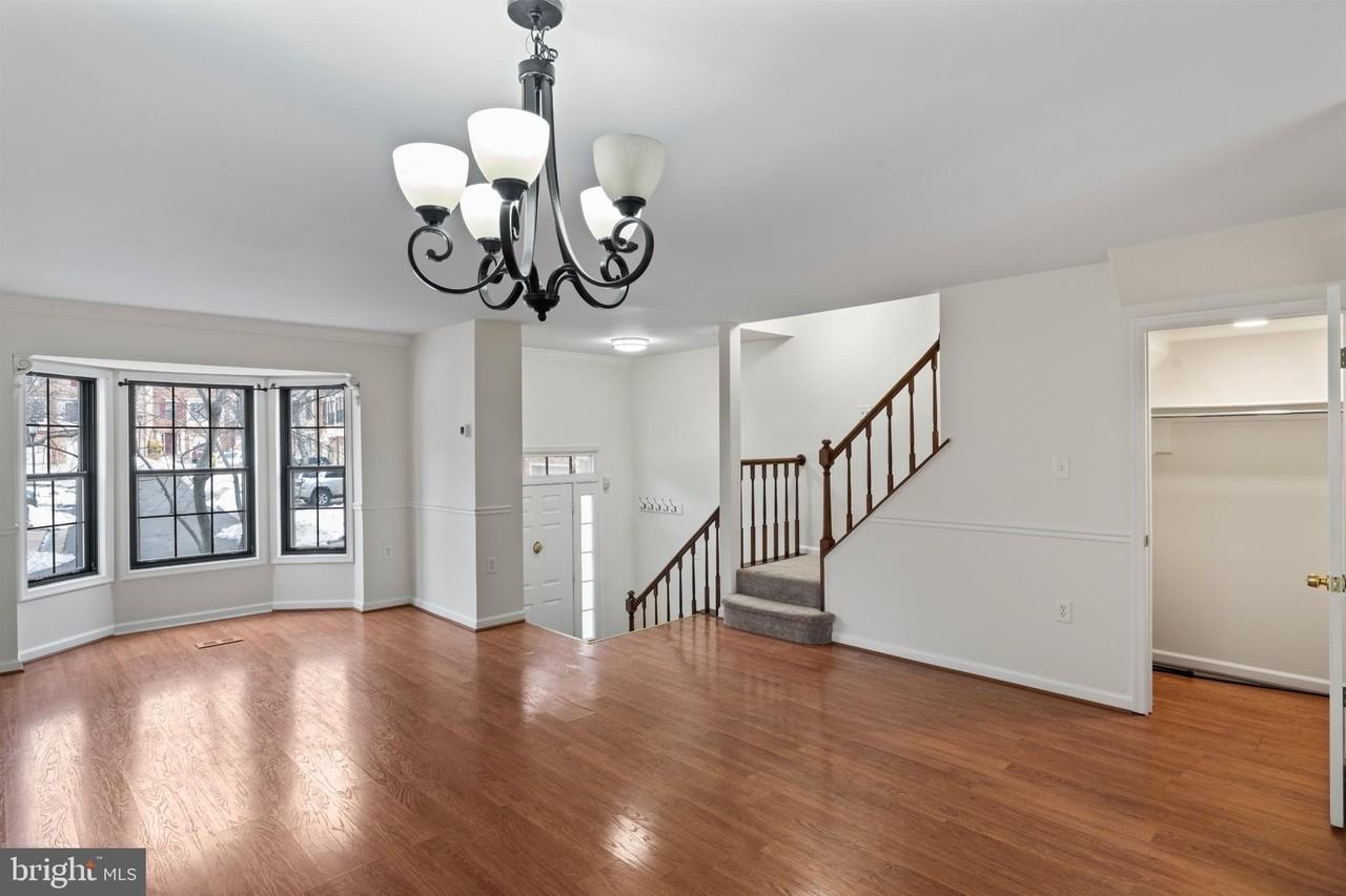 5412 Wycklow Ct - Photo 2 of 36