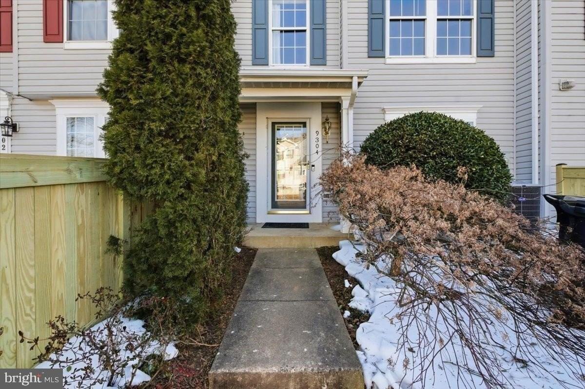 9304 Witch Hazel Way - Photo 2 of 30